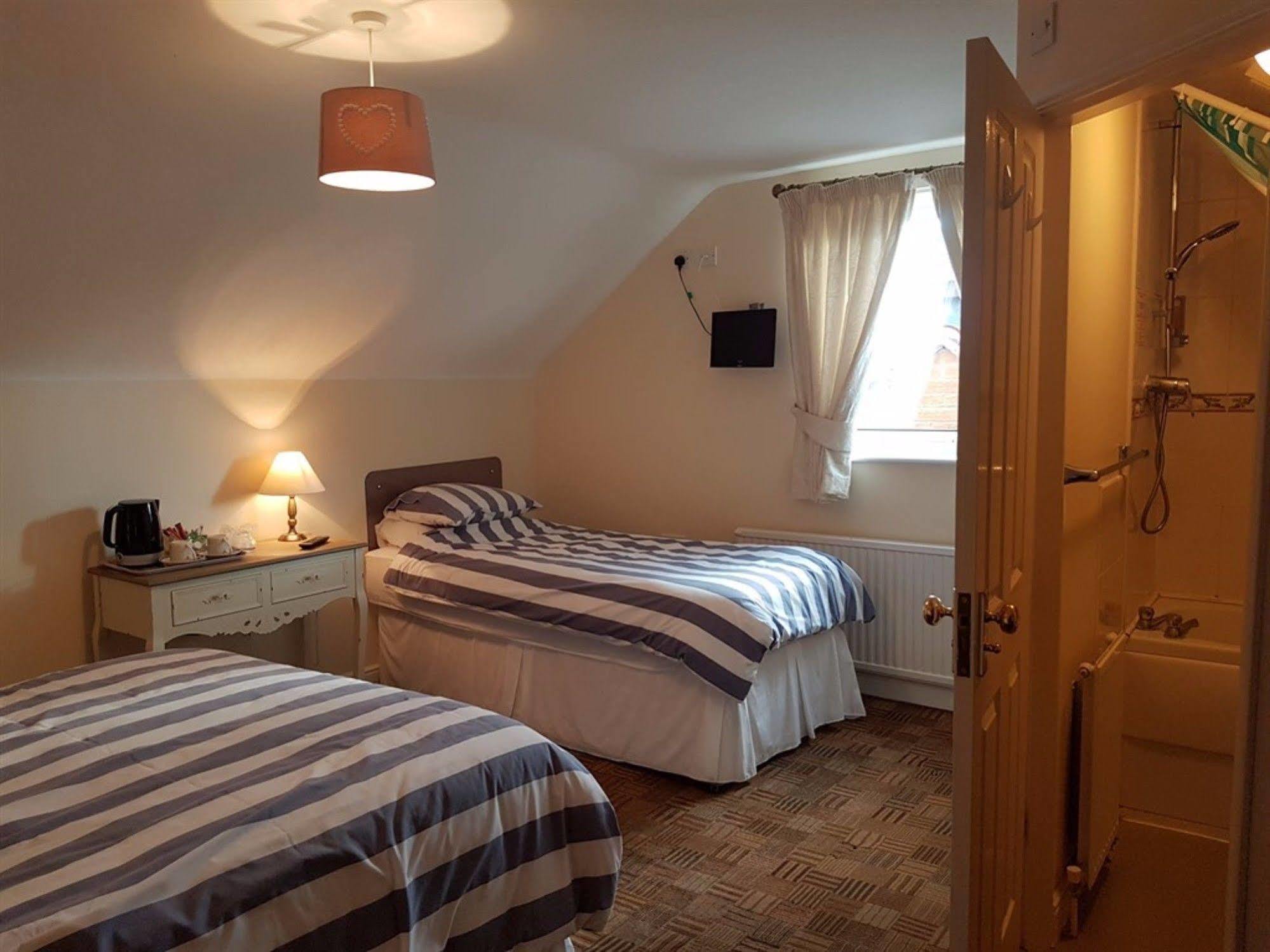 Aaron Bed & Breakfast 3*